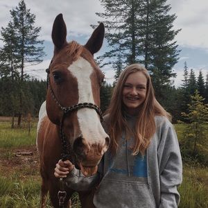 Meet your Posher, Lucy